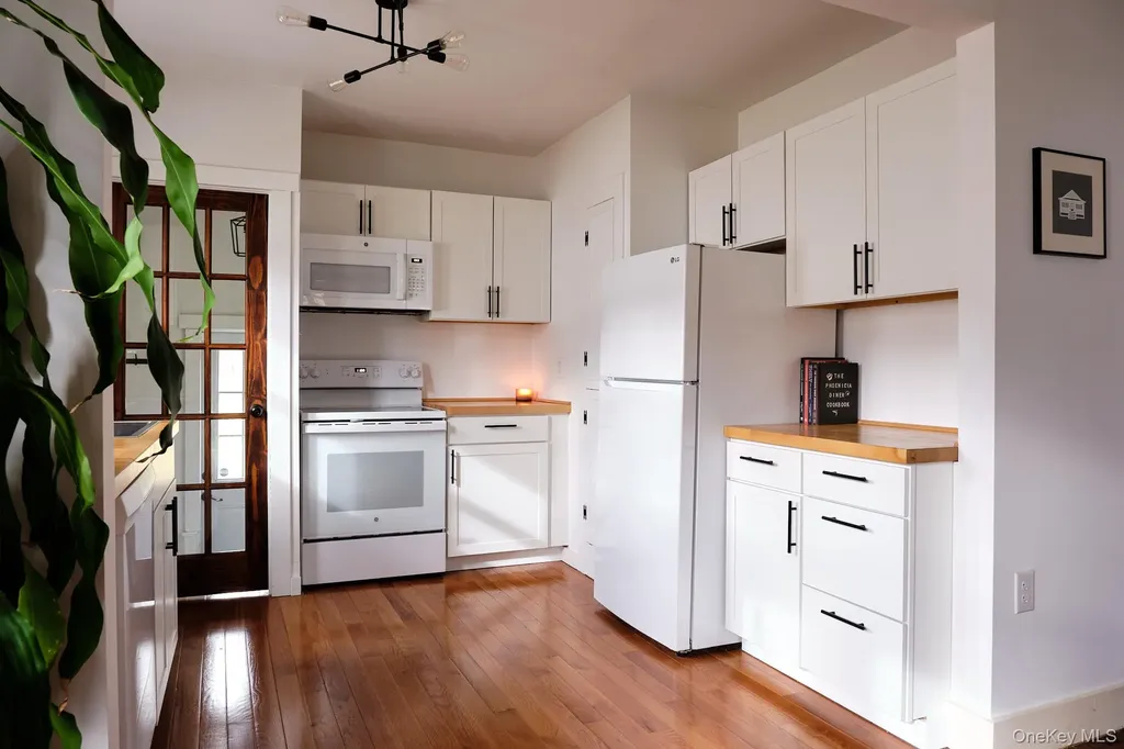 185 Fairview Avenue Kingston NY 12401
