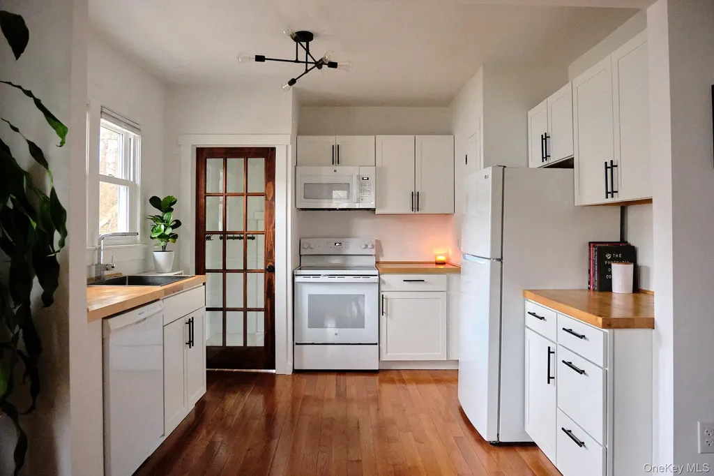 185 Fairview Avenue Kingston NY 12401