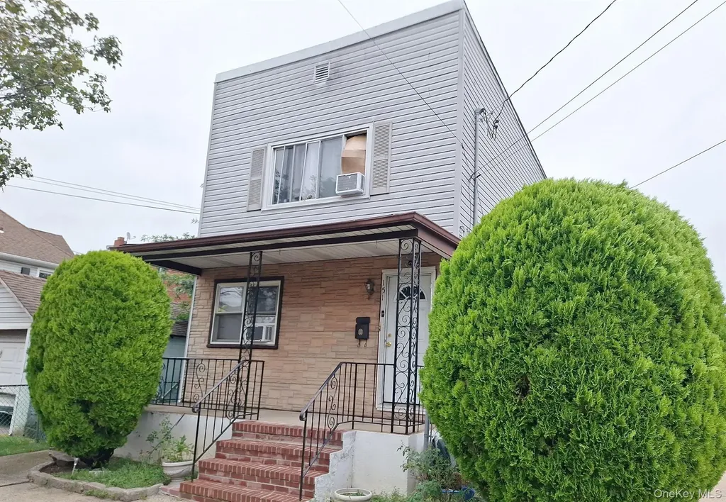 151 Lincoln Avenue Mineola NY 11501
