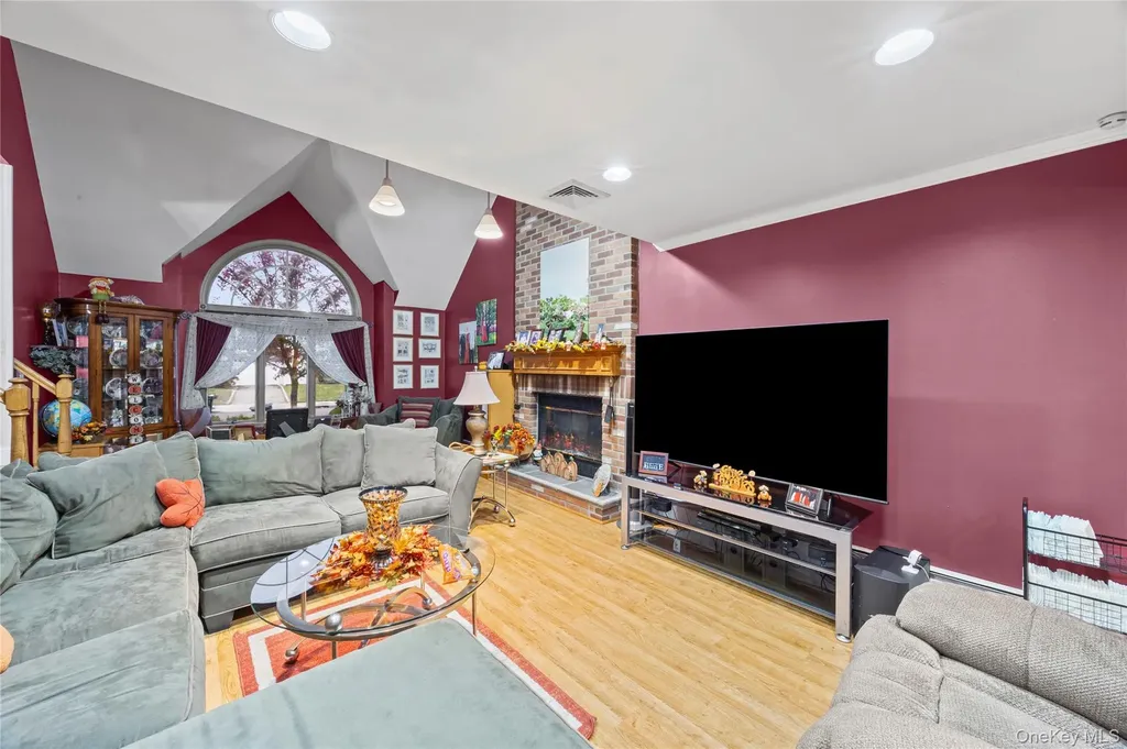 2906 Lawrence Drive Wantagh NY 11793