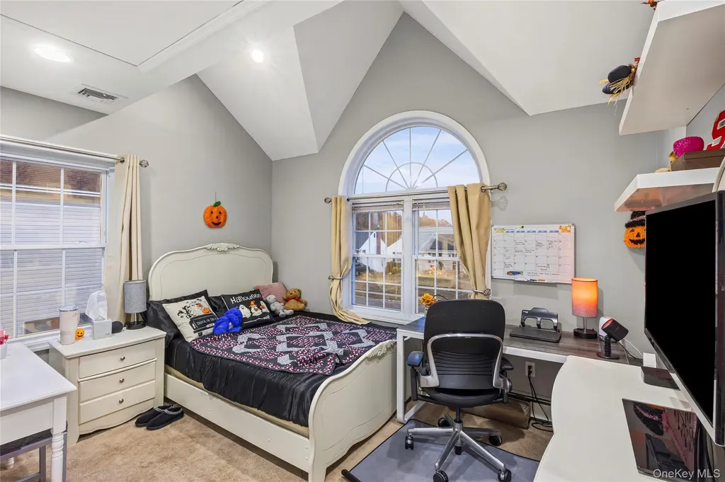 2906 Lawrence Drive Wantagh NY 11793