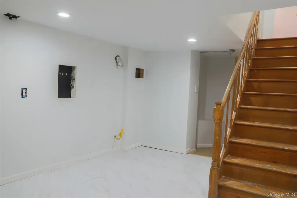 188 Forrest Place Bay Shore NY 11706