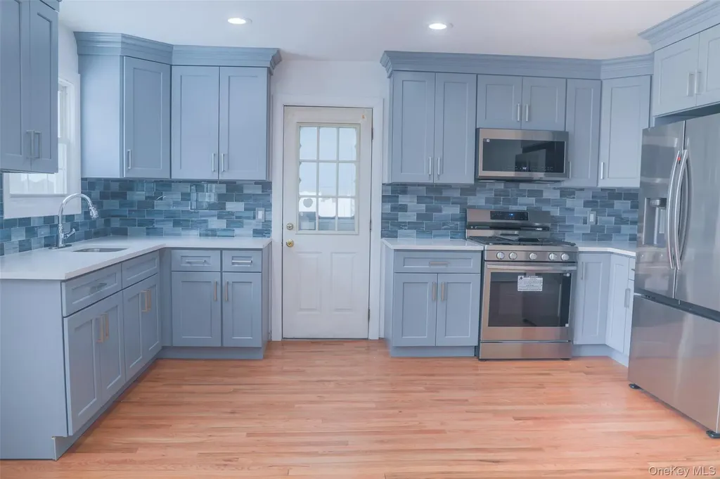 188 Forrest Place Bay Shore NY 11706