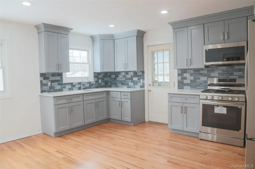 188 Forrest Place Bay Shore NY 11706