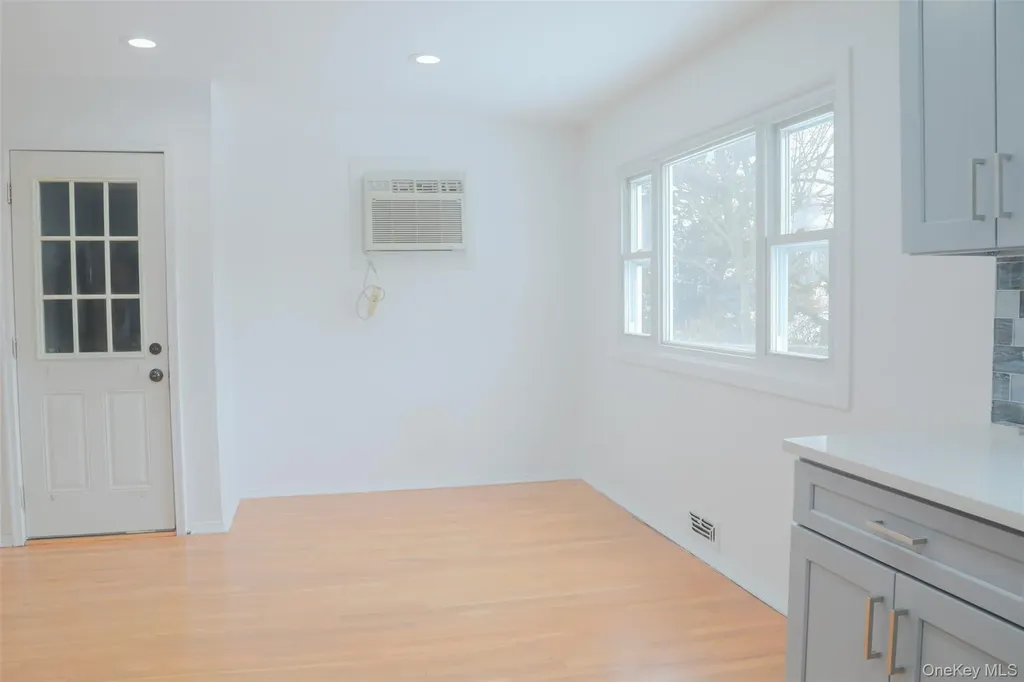 188 Forrest Place Bay Shore NY 11706