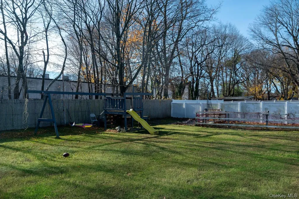 250 Spur Drive S Bay Shore NY 11706