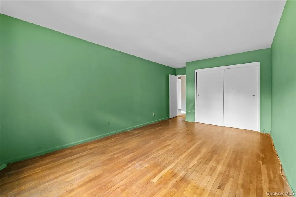 8935 155th Avenue Howard Beach NY 11414