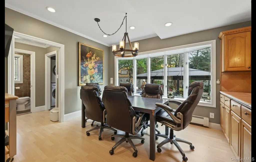 110 Florida Avenue Commack NY 11725
