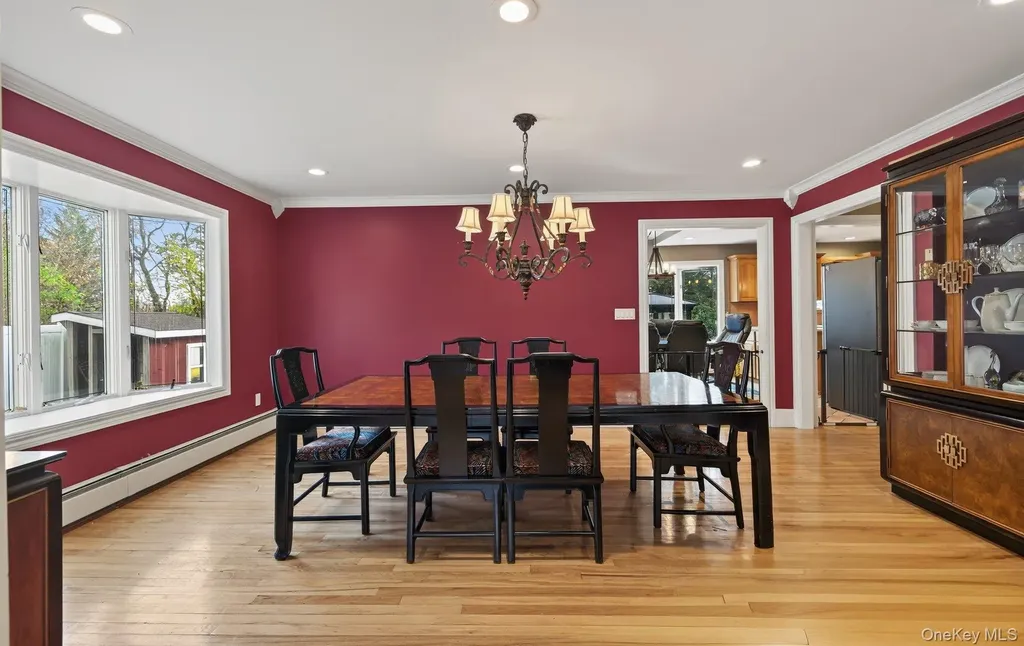 110 Florida Avenue Commack NY 11725