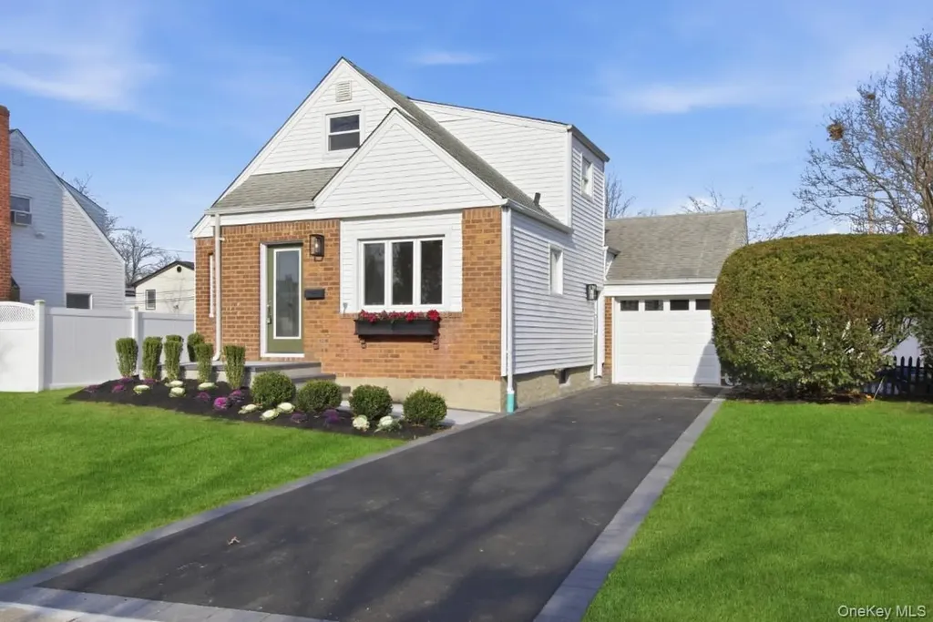 57 Remson Street Valley Stream NY 11580