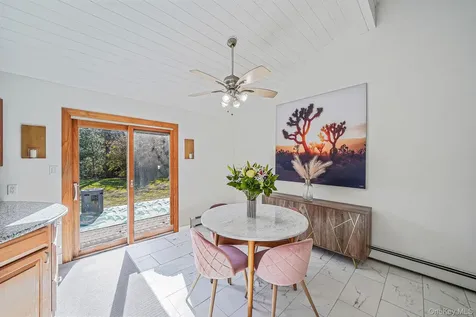 4 Malcolm Street Bellport NY 11713