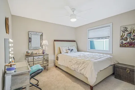 4 Malcolm Street Bellport NY 11713