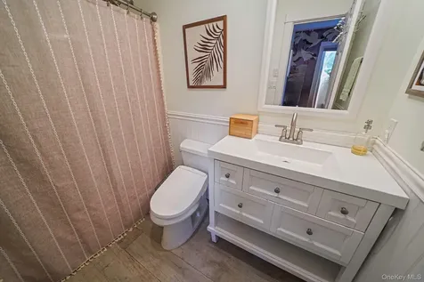 4 Malcolm Street Bellport NY 11713