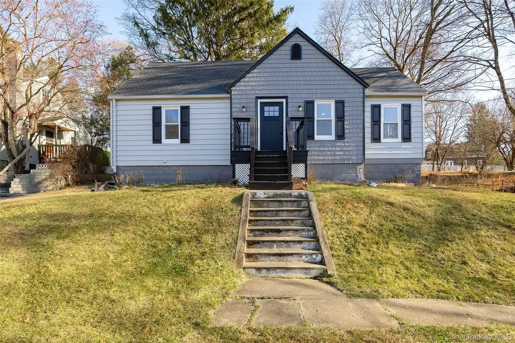 4 Walnut Street Poughkeepsie NY 12601