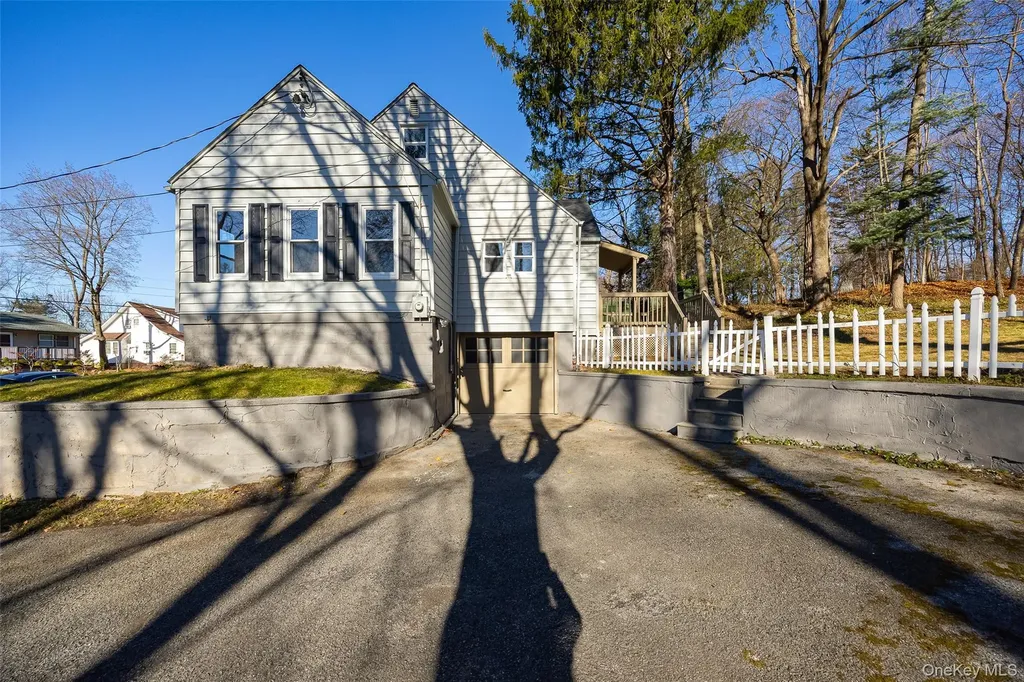 4 Walnut Street Poughkeepsie NY 12601