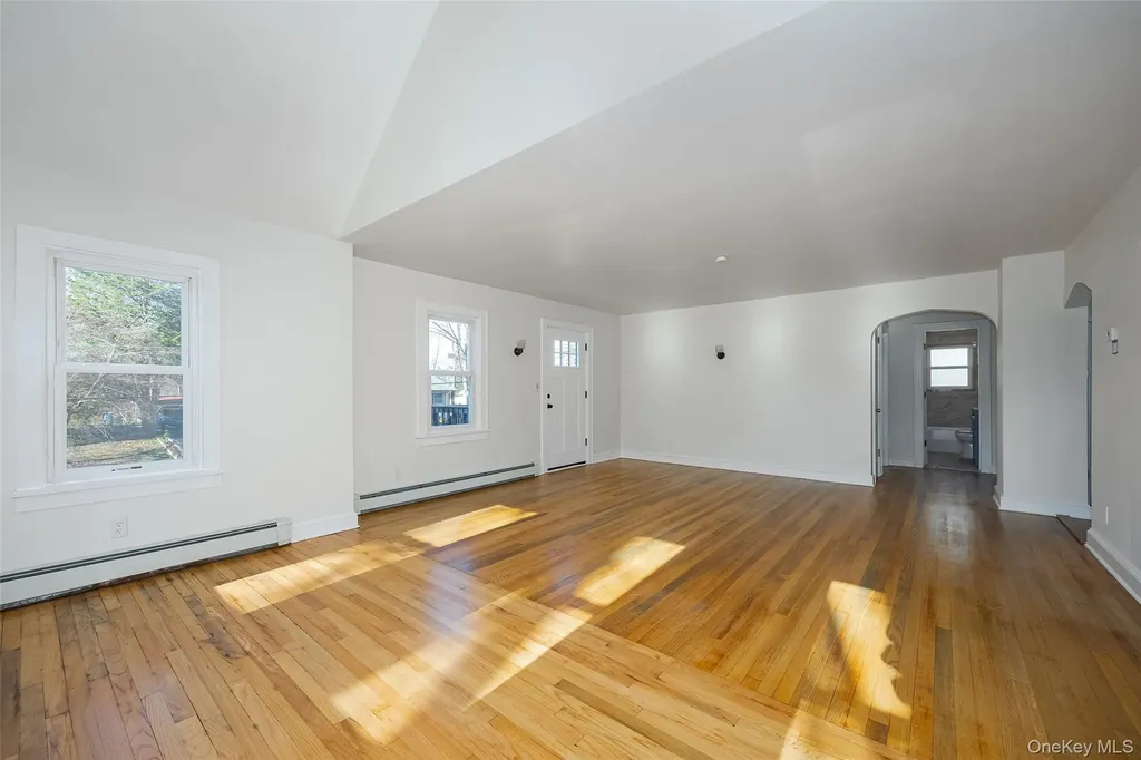 4 Walnut Street Poughkeepsie NY 12601