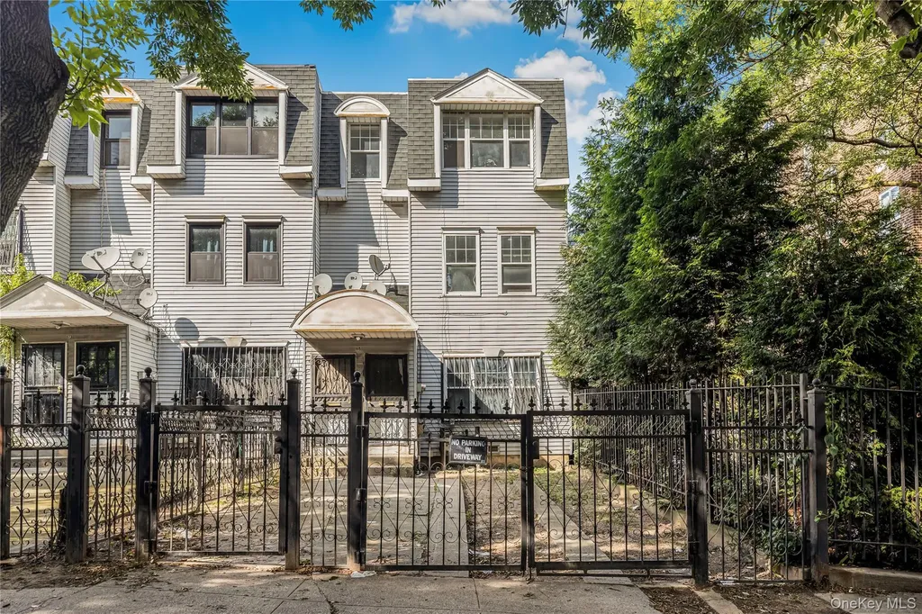 975 E 178th Street Bronx NY 10460