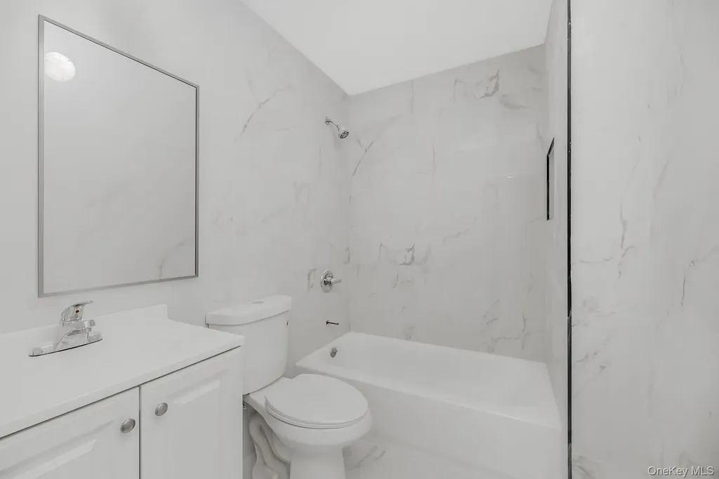 975 E 178th Street Bronx NY 10460