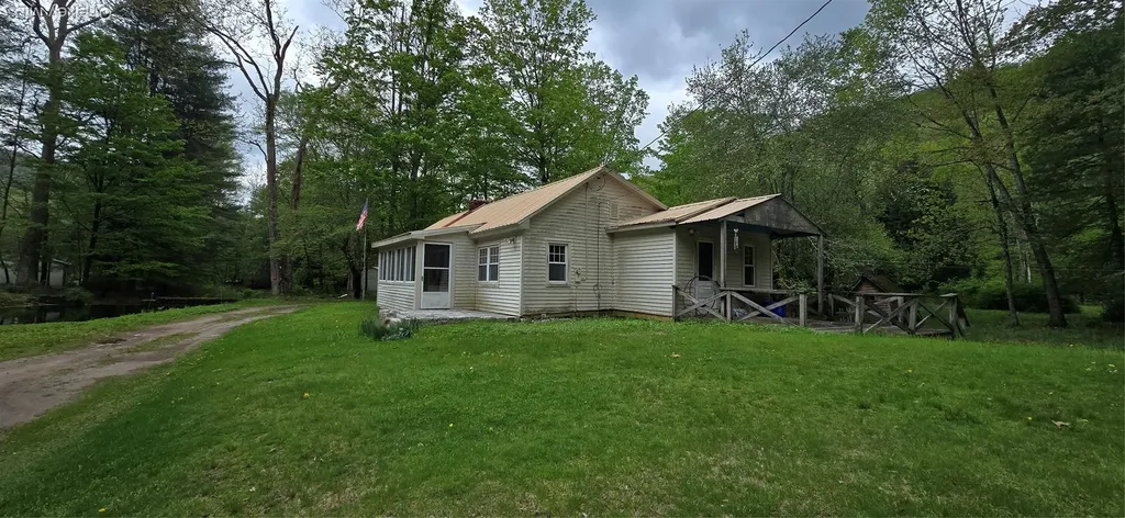 71 Peekamoose Road Sundown NY 12740