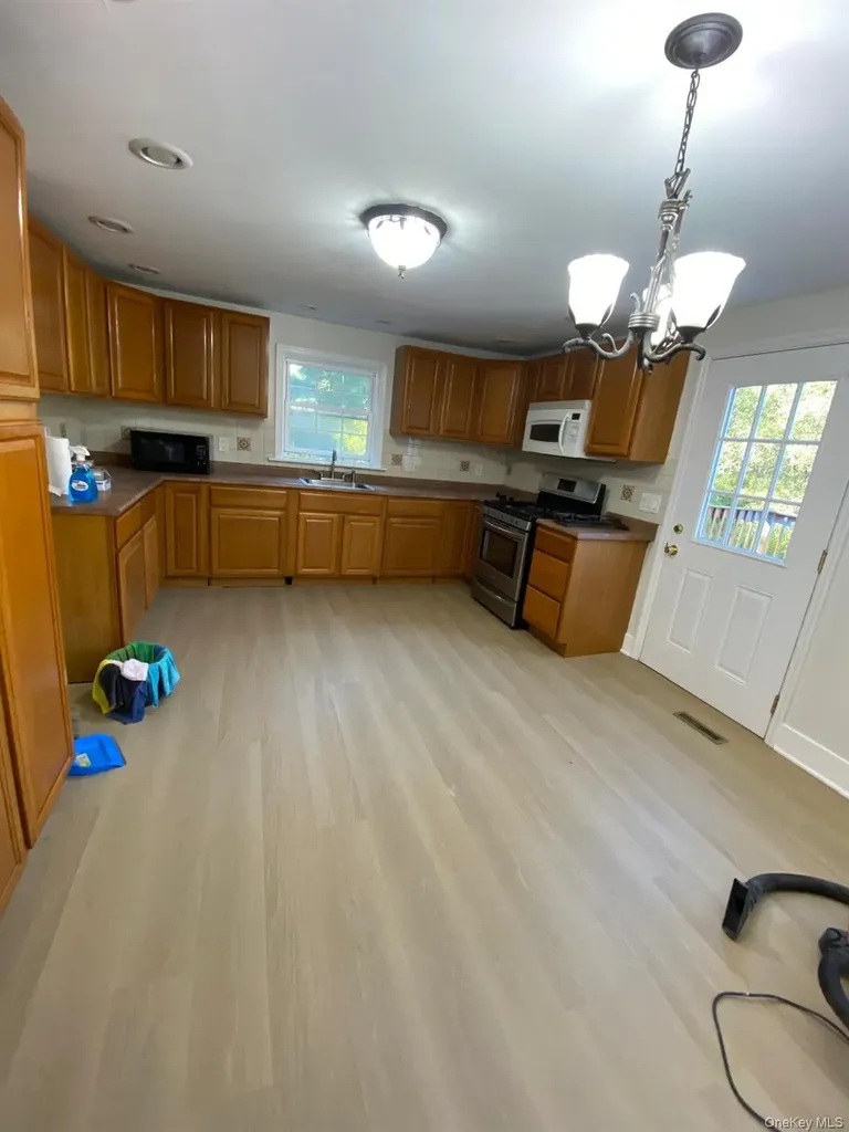 459 Clove Road Monroe NY 10950