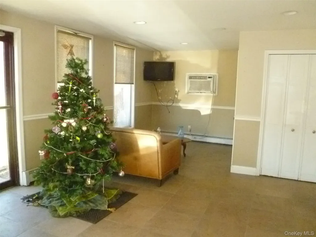 1104 Route 9w Marlboro NY 12542