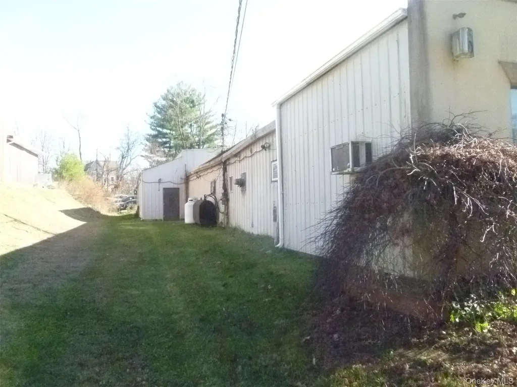 1104 Route 9w Marlboro NY 12542