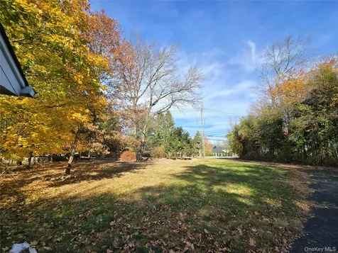 63 Viola Road Montebello NY 10901