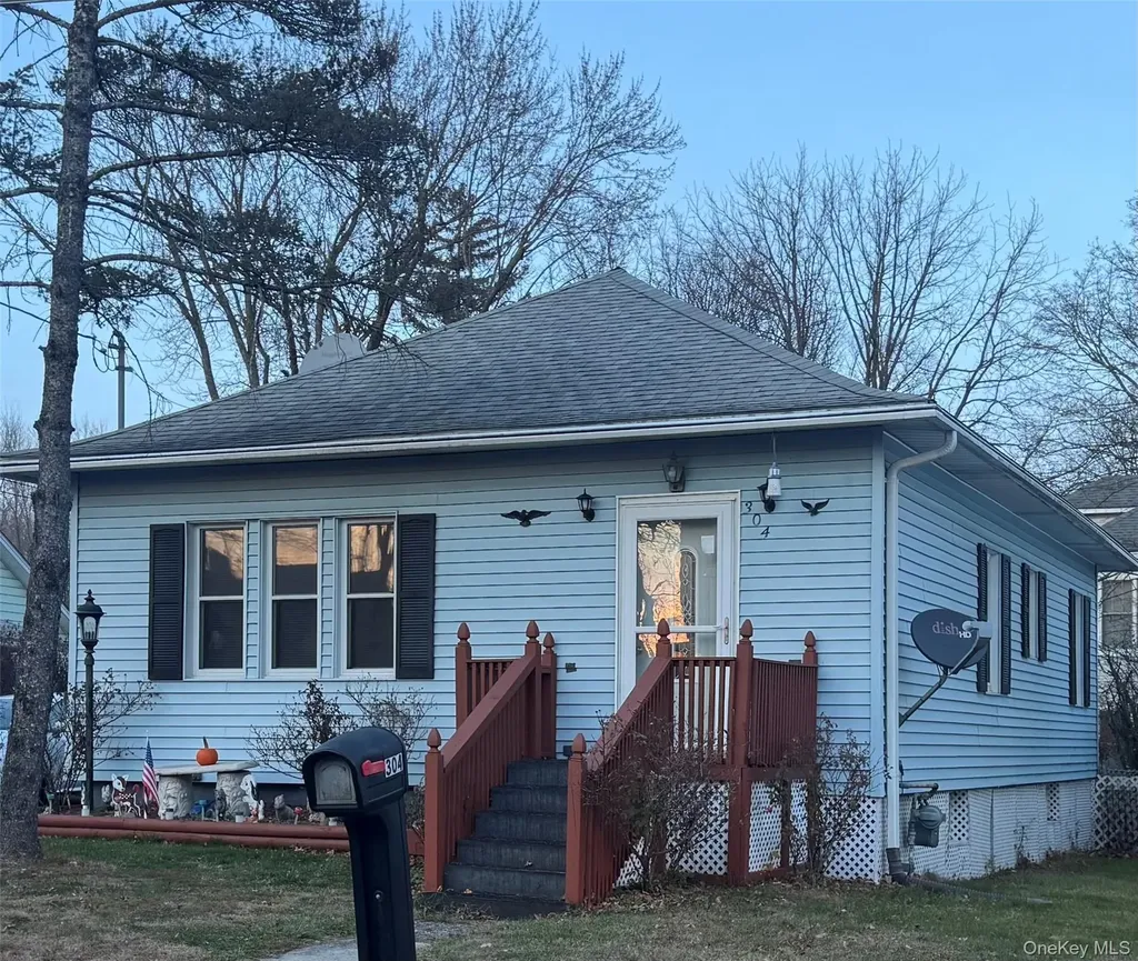304 Clark Place Maybrook NY 12543