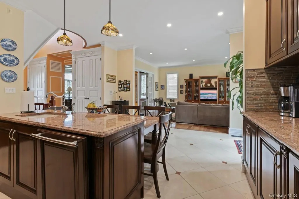 14910 7th Avenue Whitestone NY 11357