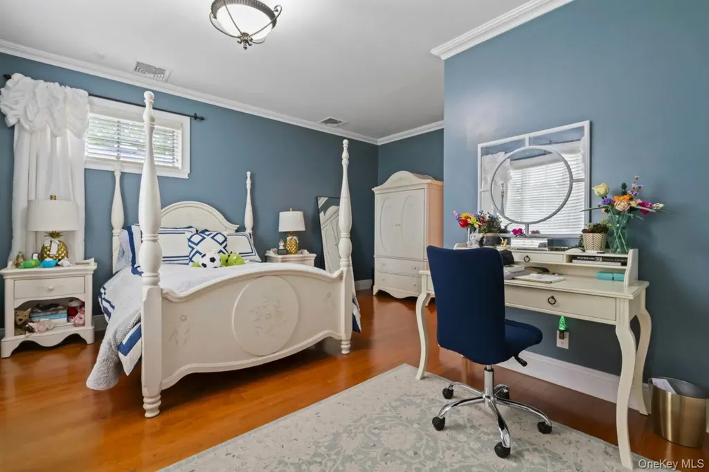 14910 7th Avenue Whitestone NY 11357