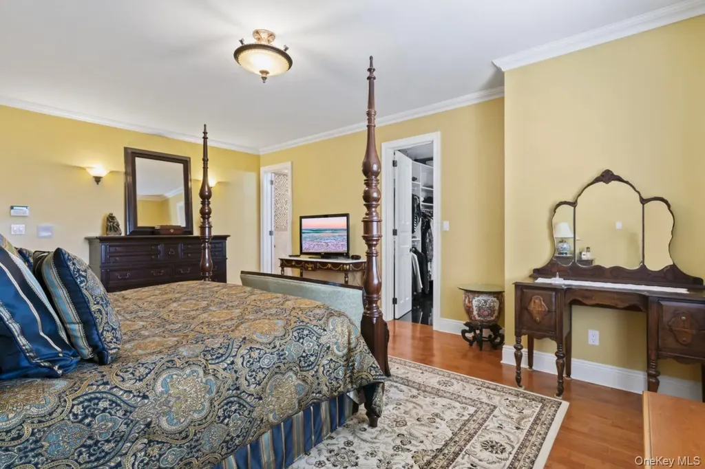 14910 7th Avenue Whitestone NY 11357