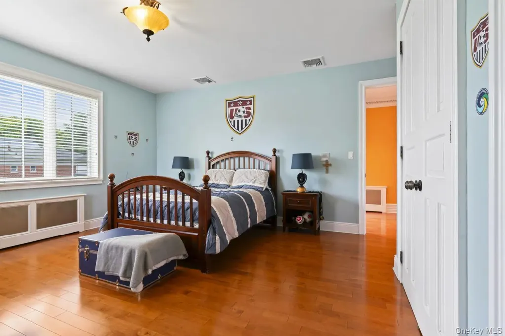 14910 7th Avenue Whitestone NY 11357
