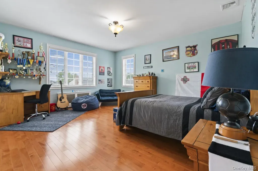 14910 7th Avenue Whitestone NY 11357