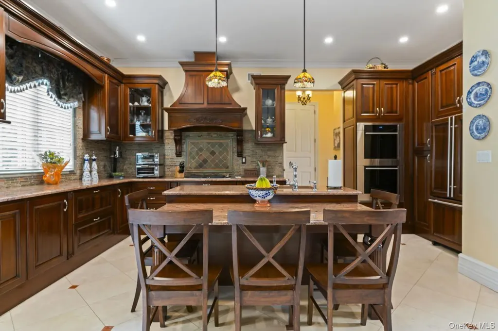 14910 7th Avenue Whitestone NY 11357
