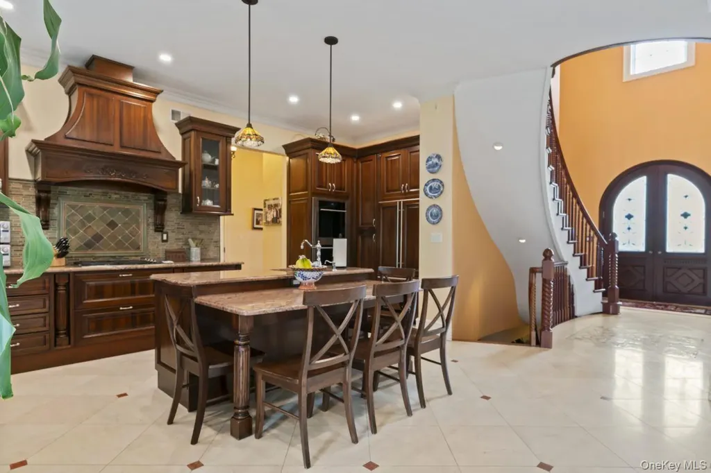 14910 7th Avenue Whitestone NY 11357