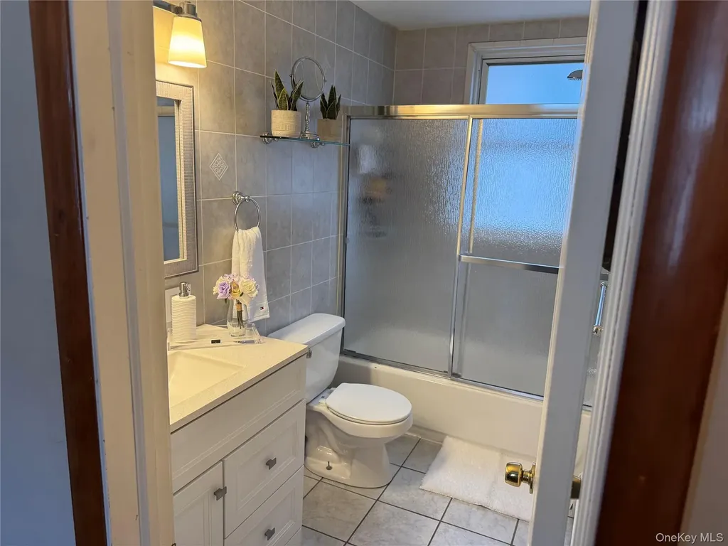 7817 64th Street Glendale NY 11385