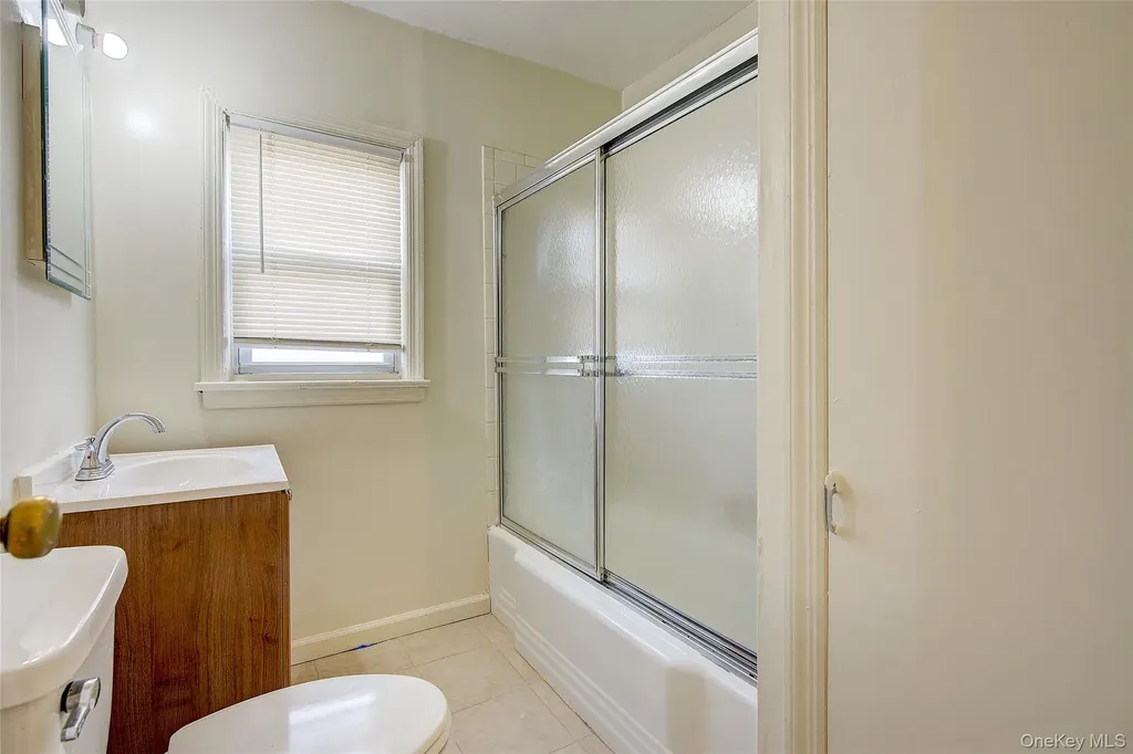 220-04 103rd Avenue Cambria Heights NY 11429