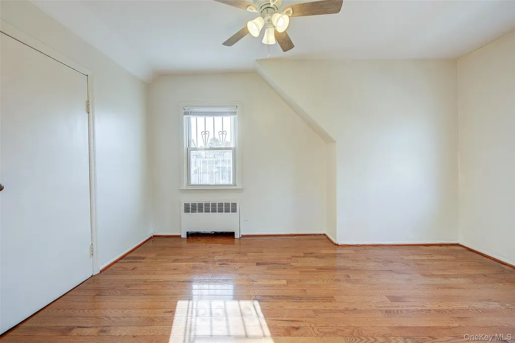 220-04 103rd Avenue Cambria Heights NY 11429