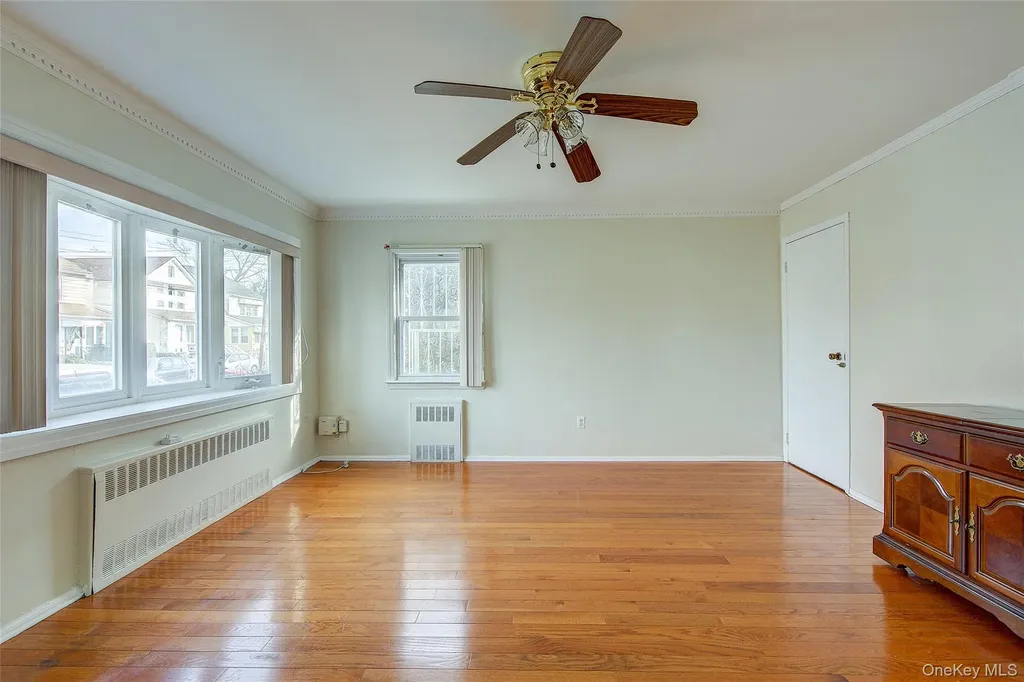 220-04 103rd Avenue Cambria Heights NY 11429