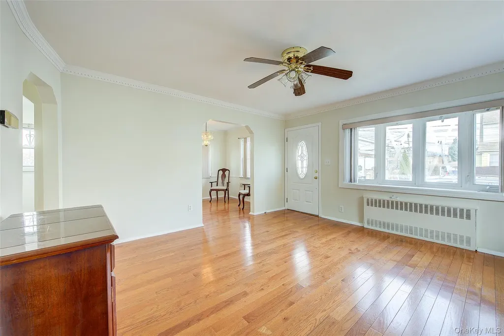 220-04 103rd Avenue Cambria Heights NY 11429