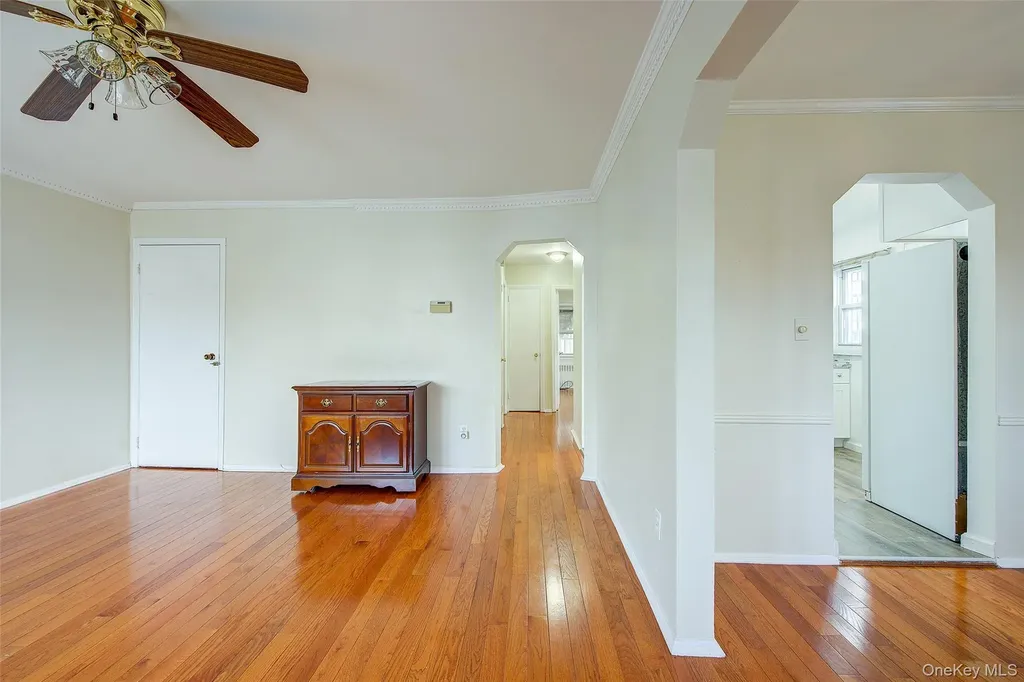 220-04 103rd Avenue Cambria Heights NY 11429