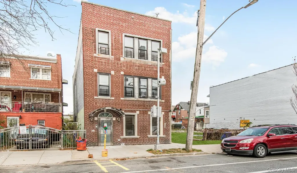 965 E 226th Street Bronx NY 10466