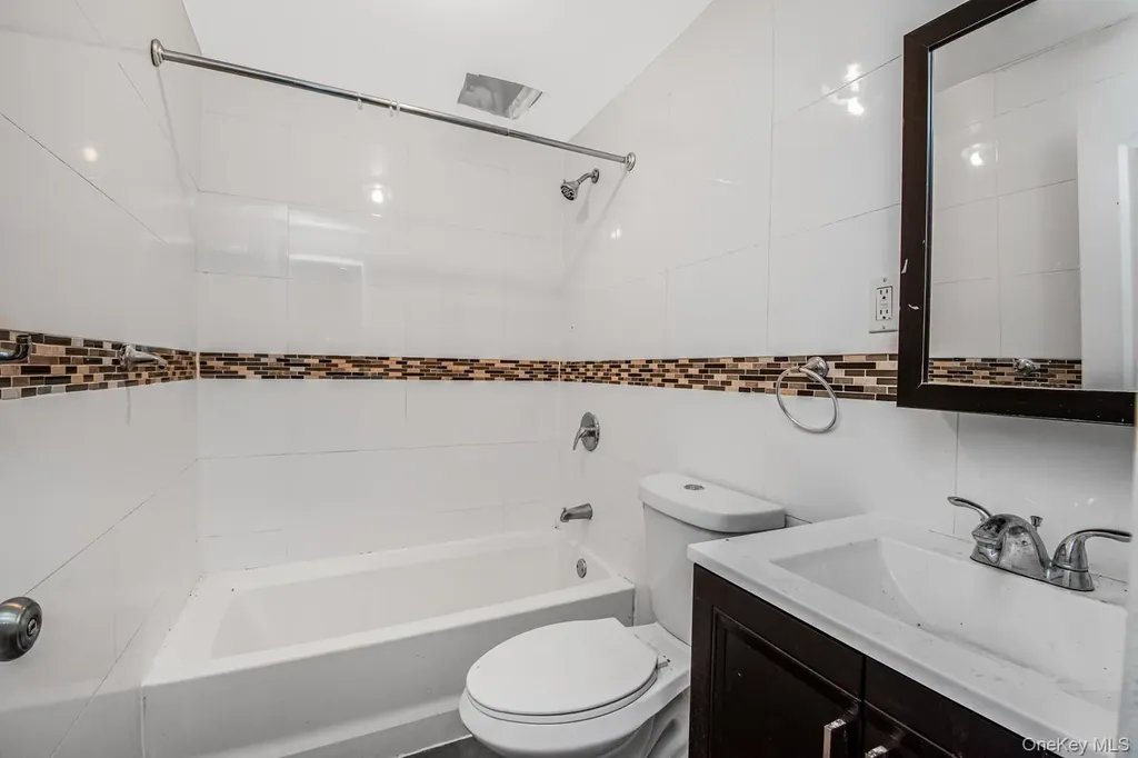 965 E 226th Street Bronx NY 10466