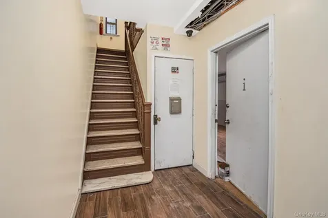 965 E 226th Street Bronx NY 10466