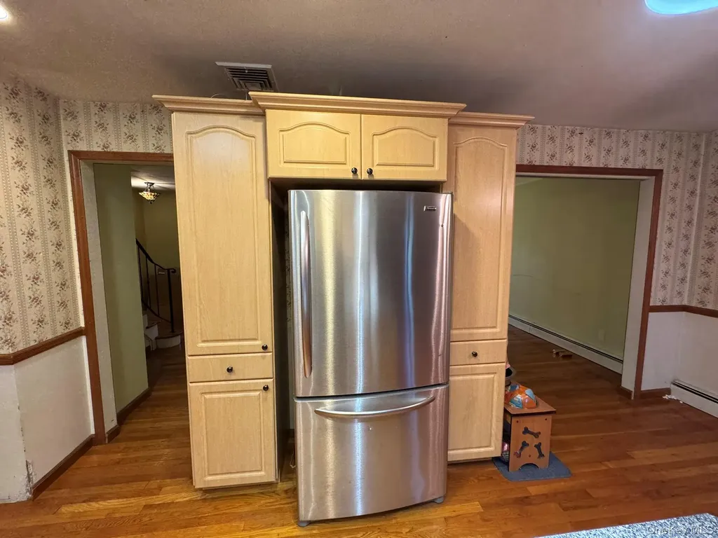 41 Broadway Shirley NY 11967