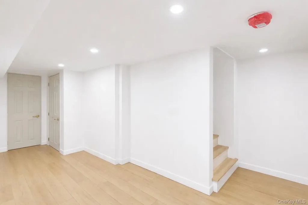 135 Whaley Street Freeport NY 11520
