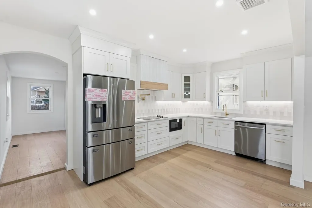135 Whaley Street Freeport NY 11520