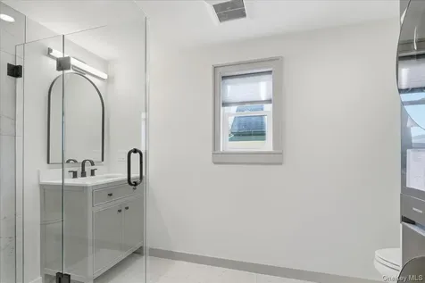 336 2nd Street Greenport NY 11944