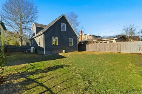 336 2nd Street Greenport NY 11944