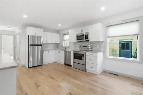 336 2nd Street Greenport NY 11944